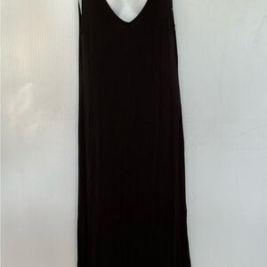 Green Envelope Black Sleeveless V-Neck Maxi Dress